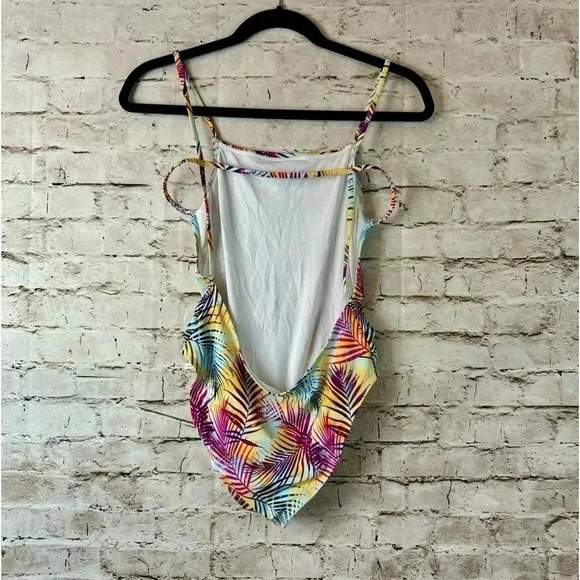 Out From Under UO Medium Maria One Piece Swim Bathing Suit Urban Outfitters M - Picture 8 of 8